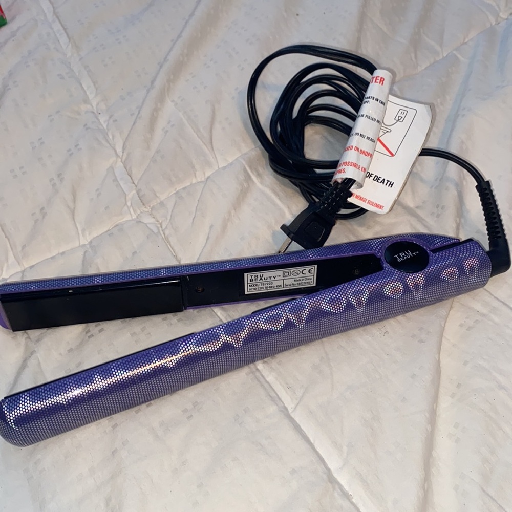 TRU Beauty Hair straightener